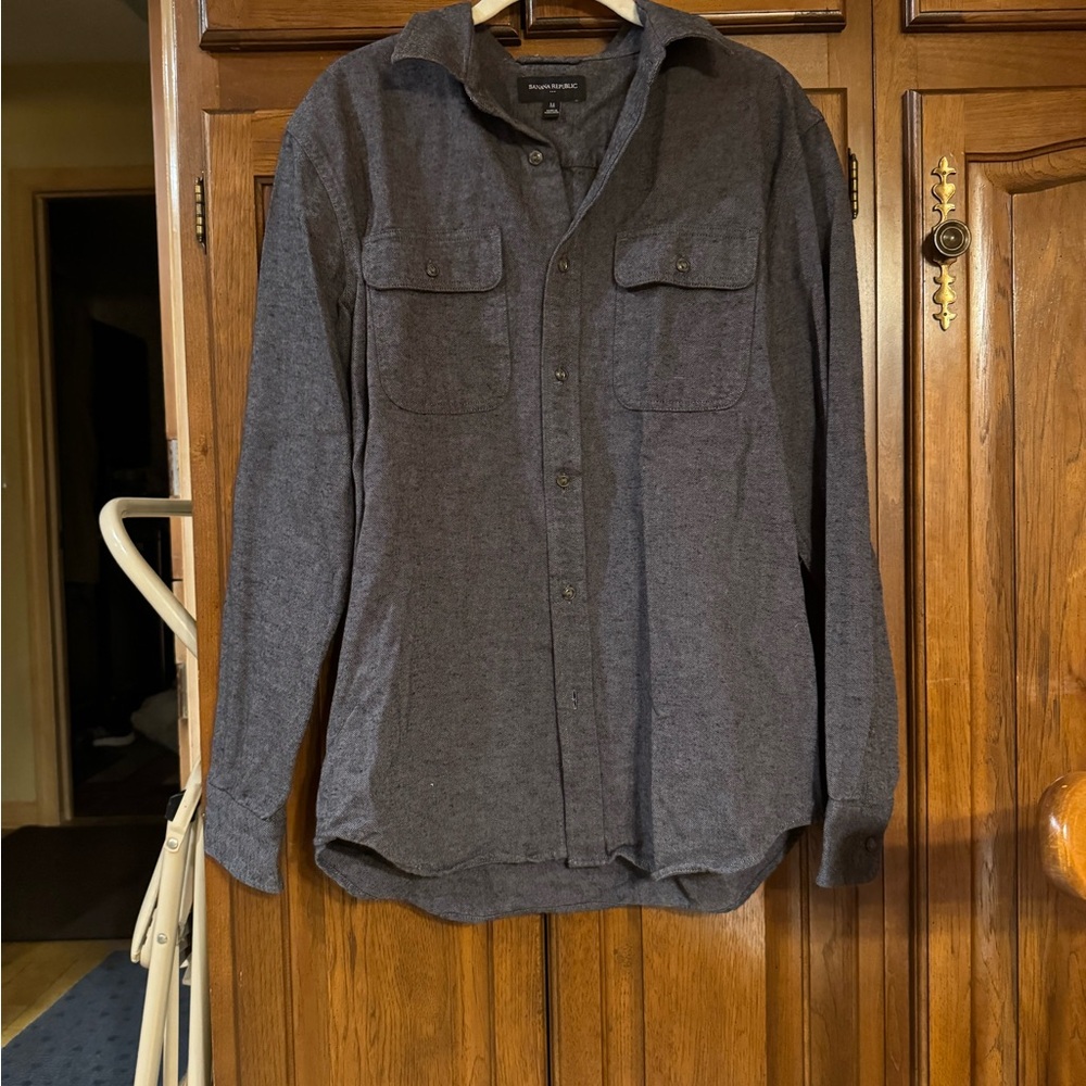 Banana Republic Dark Gray Standard Fir Button Down Shirt, Size M